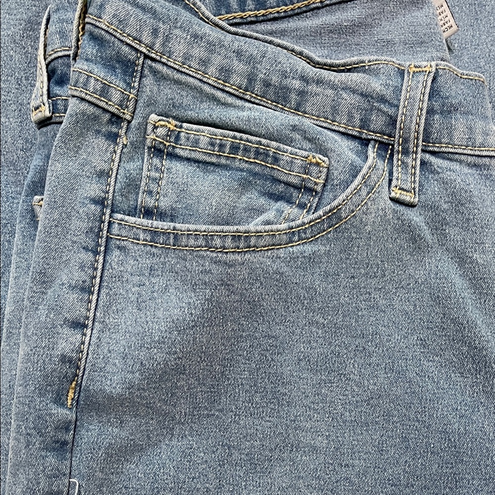 Lowrise and wide leg Forever 21 jeans